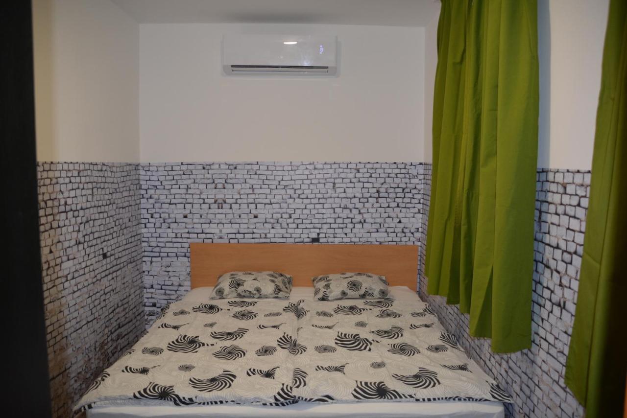 Kid Família Panzió Balatonszárszó Balatonszarszo Exterior foto