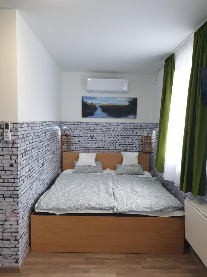 Kid Família Panzió Balatonszárszó Balatonszarszo Exterior foto