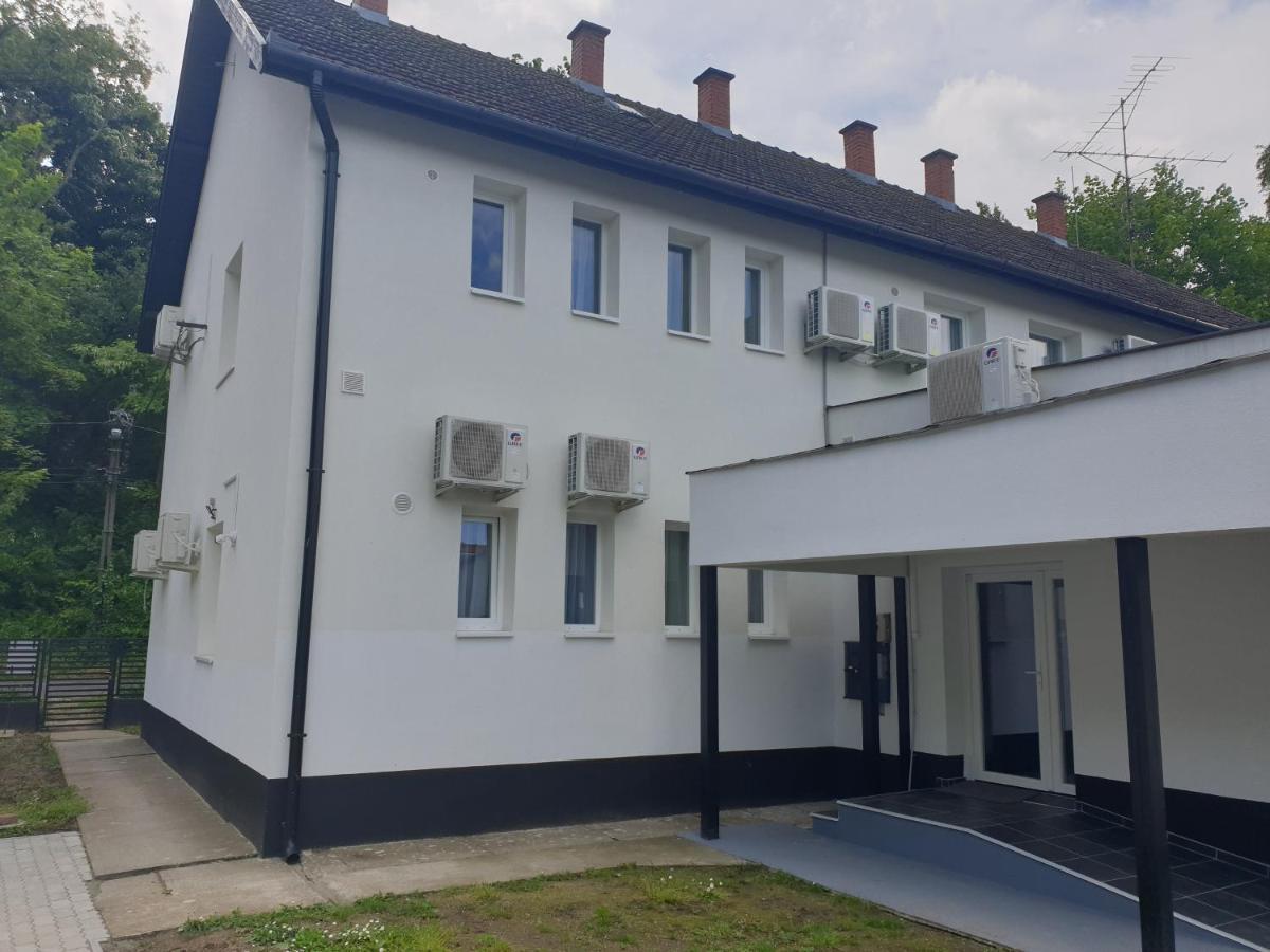 Kid Família Panzió Balatonszárszó Balatonszarszo Exterior foto
